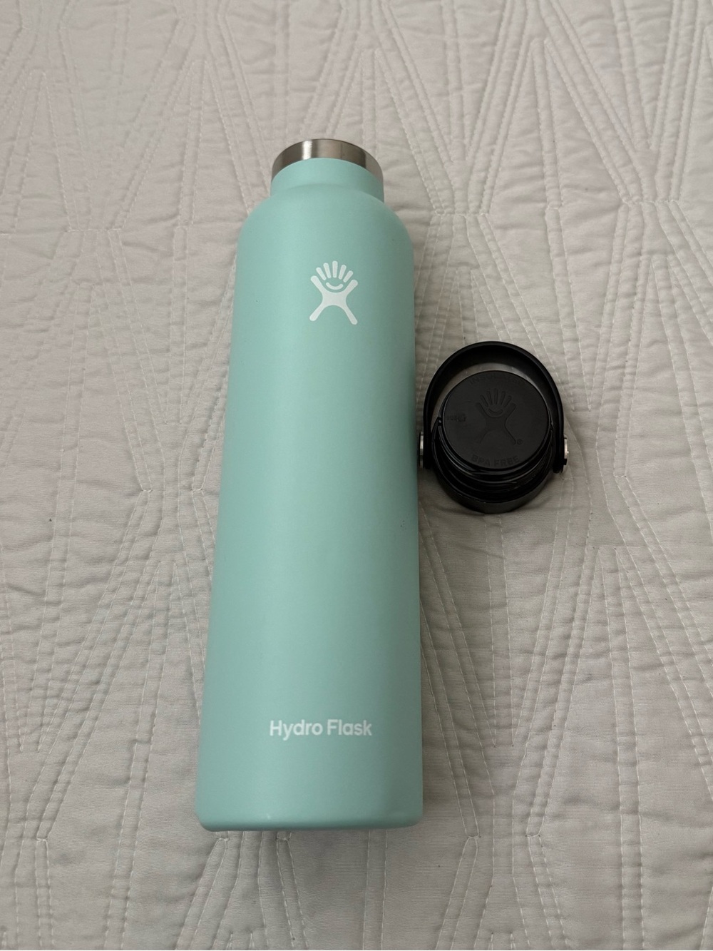 Hydro Flask Slim Bottle in Mint Teal with Black Cap